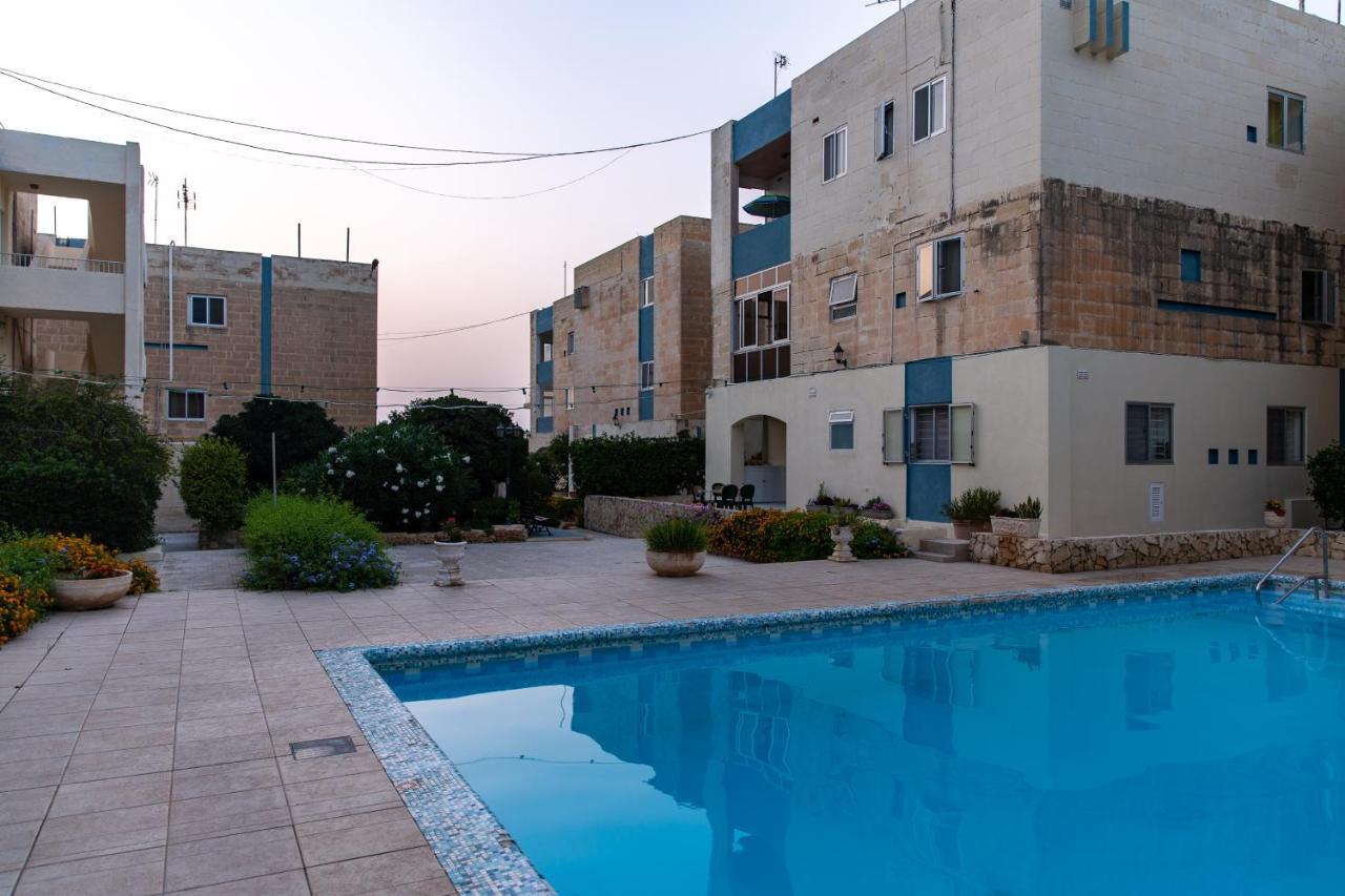Dolmen Court Flat 10, Qawra Apartman San Pawl il-Baħar Kültér fotó